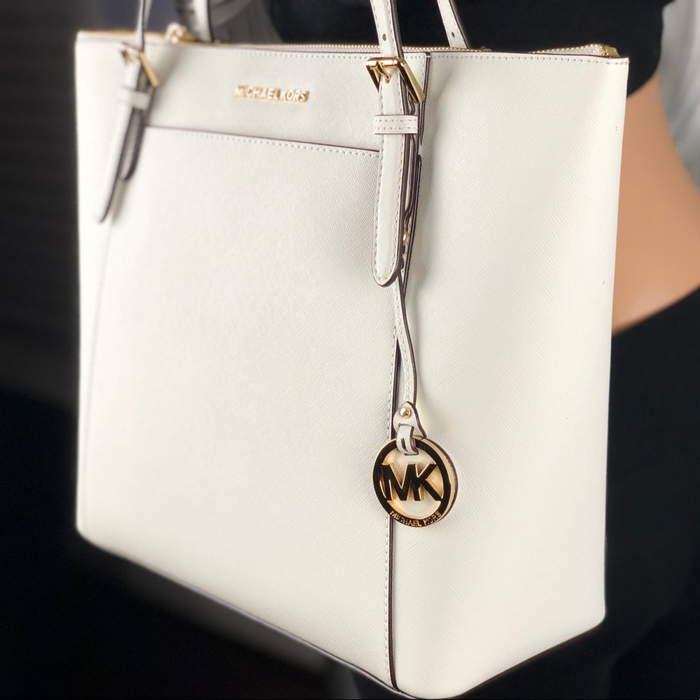 1 DAY SALE! Michael Kors Ciara Large Zipper Tote - Picture 5 of 8